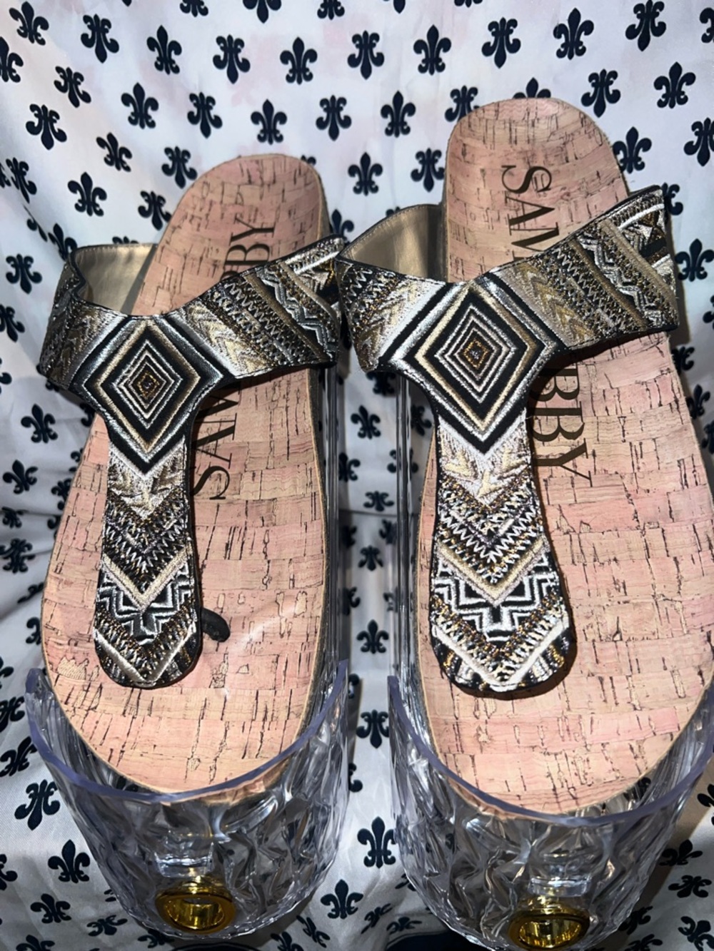 Sam Libby Embellished Metallic Black & Gold Thong Sandals